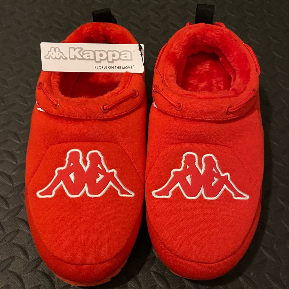 Fury Red Kappa Slippers Men’s 10 Women’s 12. Brand new with Tag. Super comfy!!